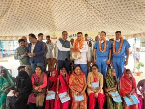 आर्मी व नेवी द्वारा विशाल आई सर्जरी कैंप!