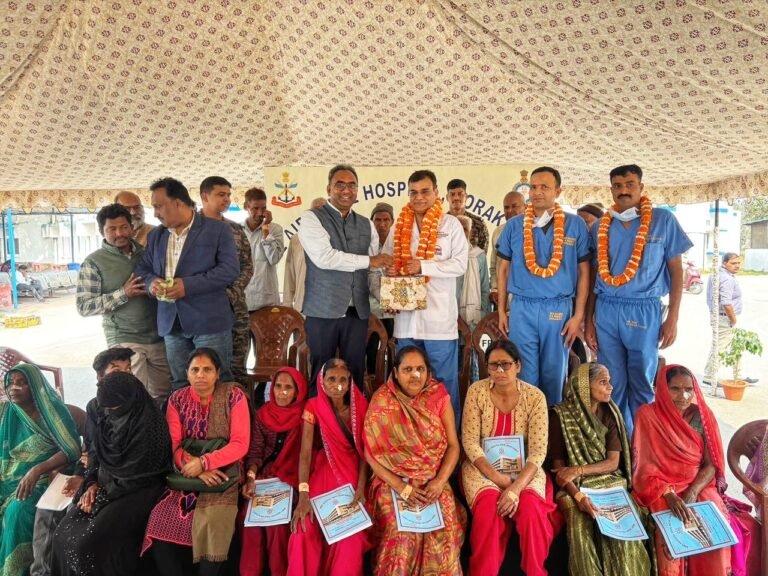 आर्मी व नेवी द्वारा विशाल आई सर्जरी कैंप!